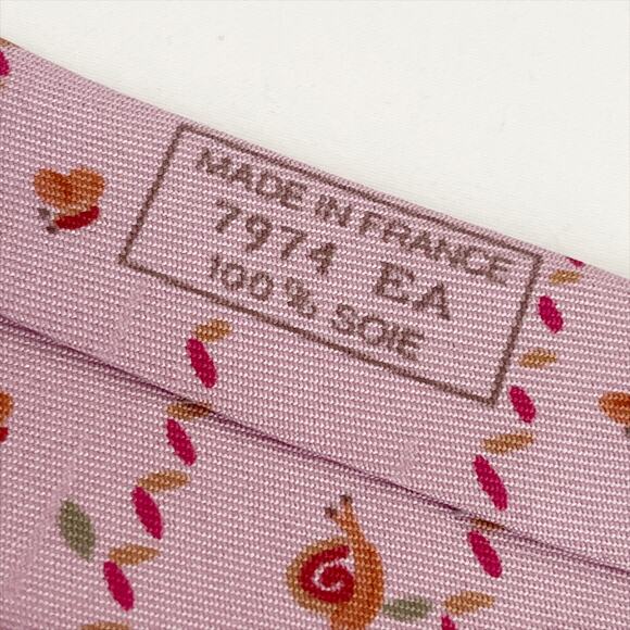 HERMES Vintagr Silk Pattern Snail and Butterfly Tie RARE - Picture 5 of 8